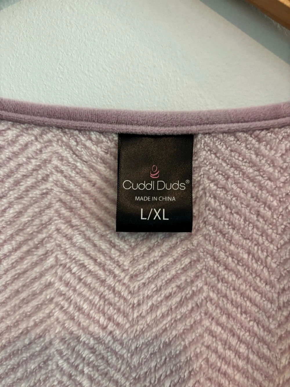 Cuddle Duds Mauve & White Plaid Plush Wrap Size L/XL